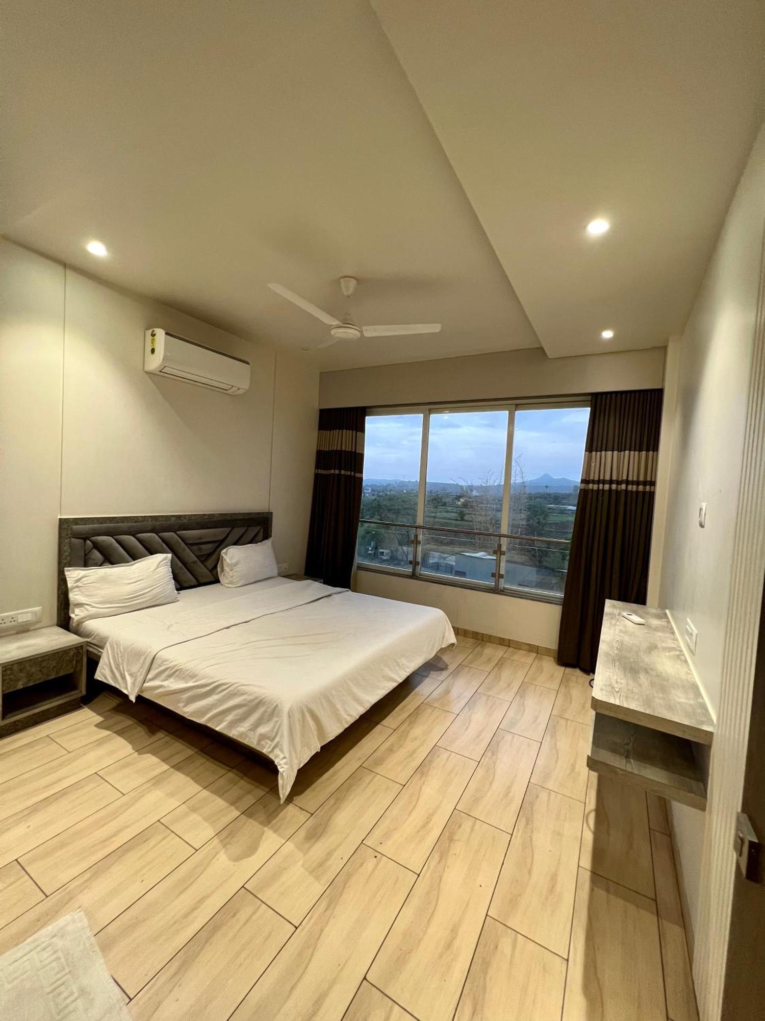 Capetown Resort Igatpuri Esterno foto